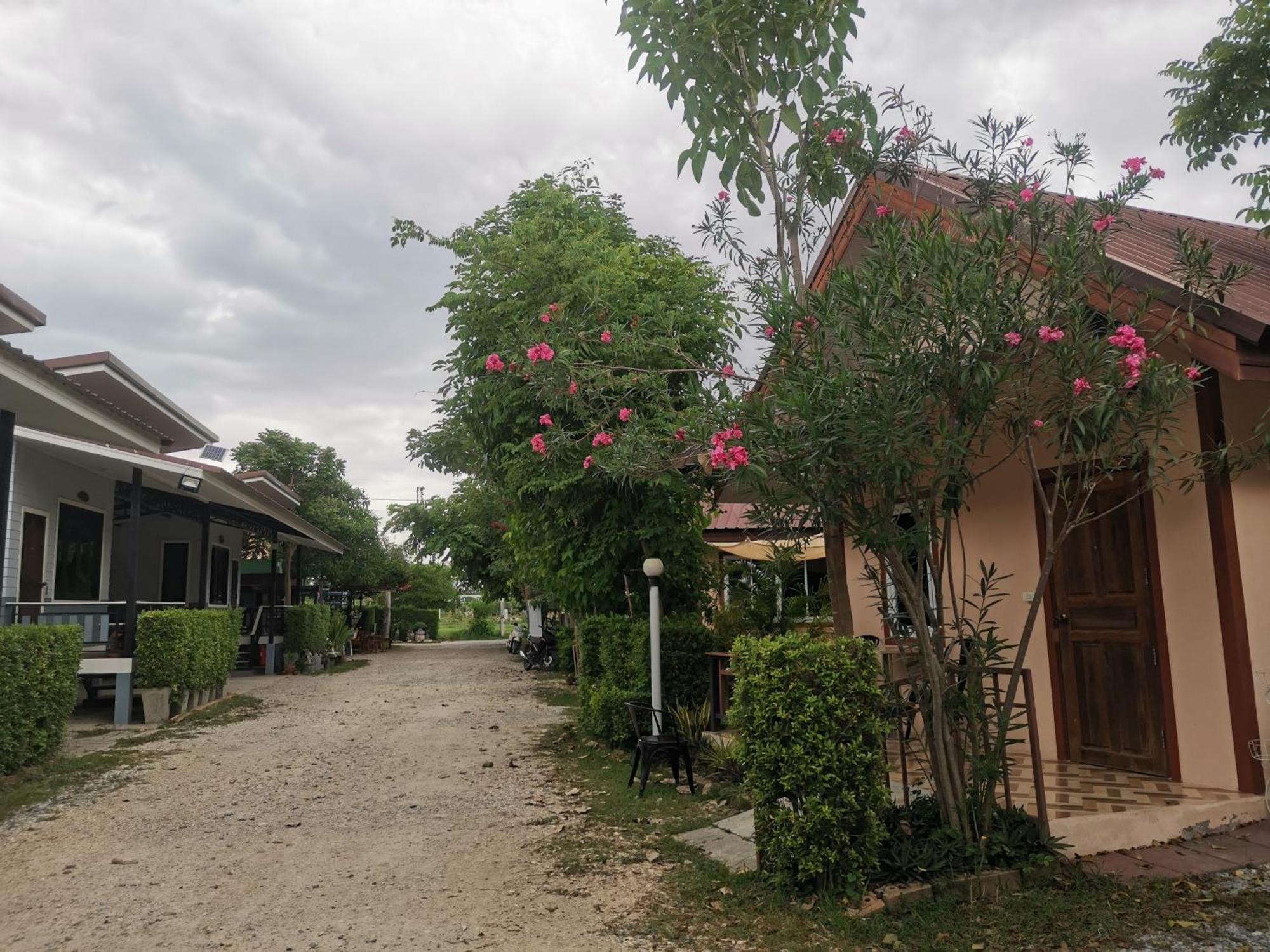 Numhom Resort Ban Nong Chum Saeng Exterior foto